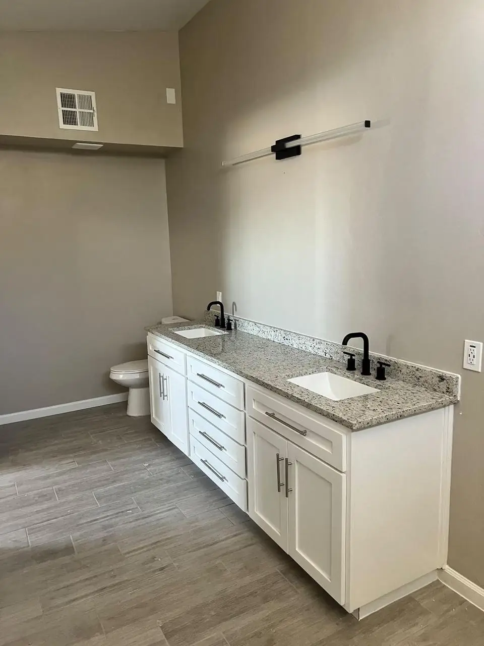 Bathroom vanity